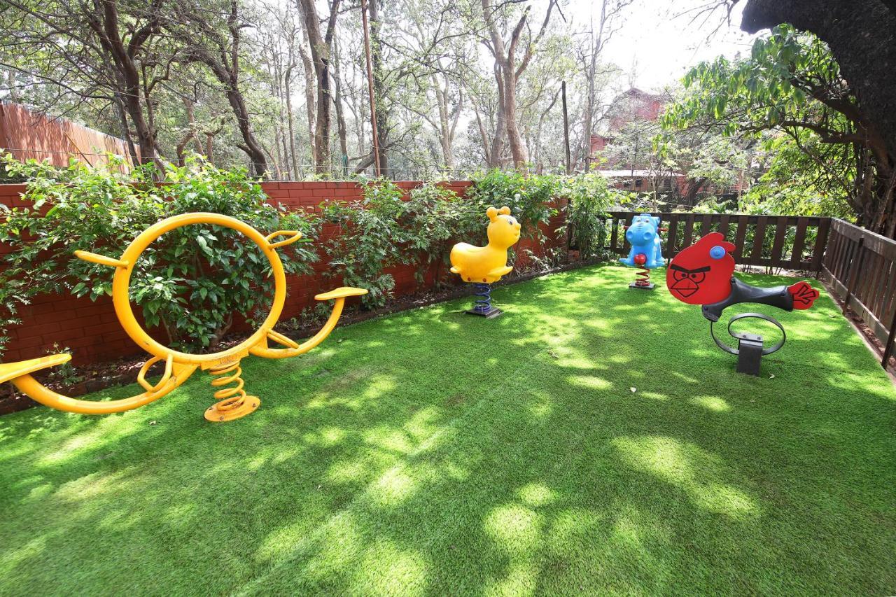 Westend Hotel Matheran Exterior foto